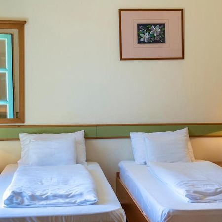 Zichy Park Hotel Bikács Esterno foto