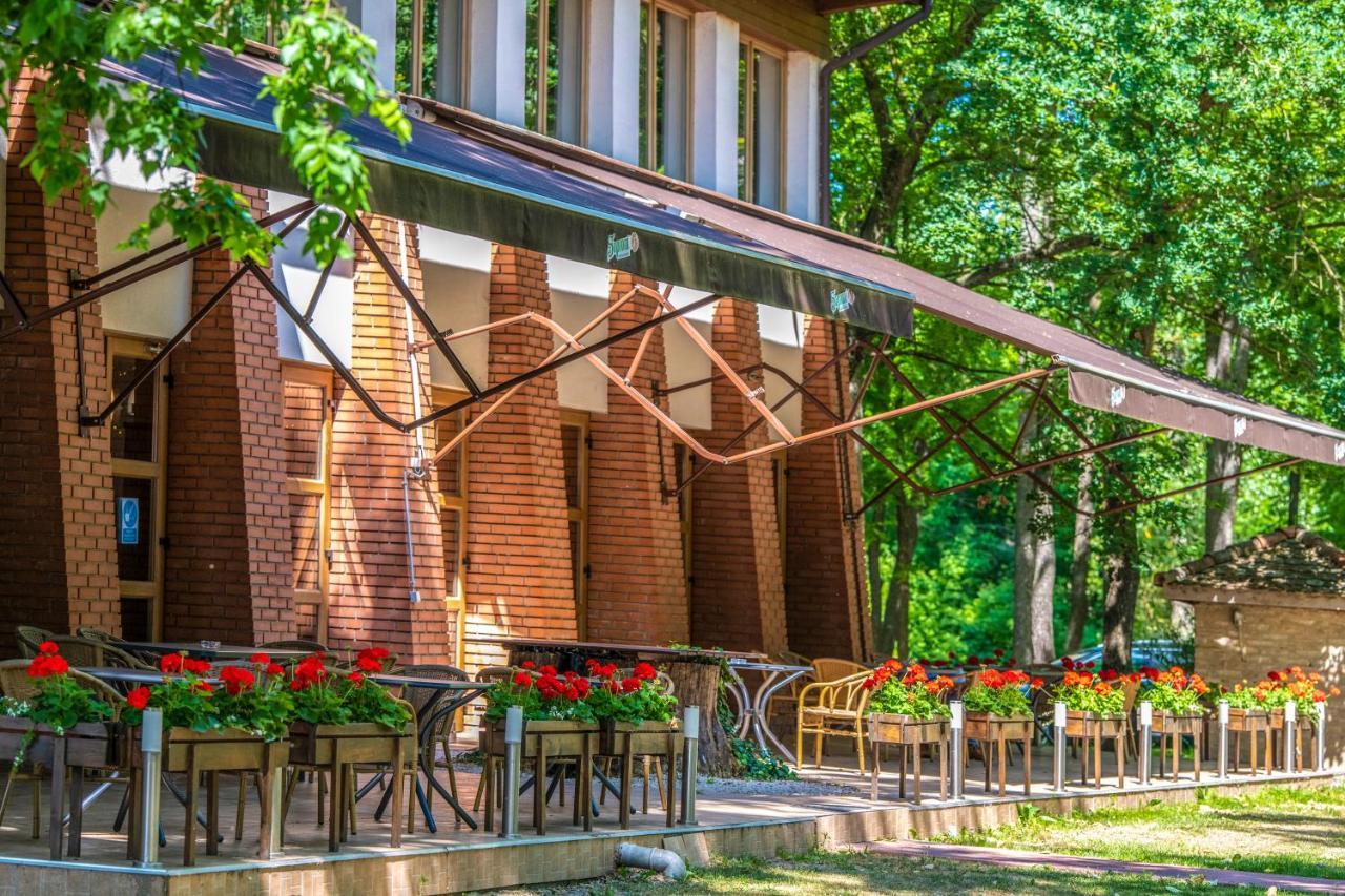 Zichy Park Hotel Bikács Esterno foto